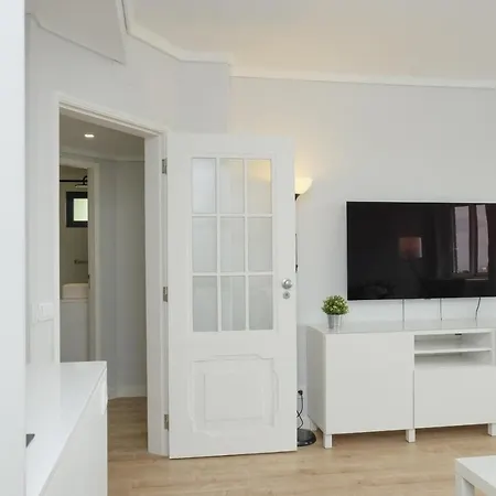 Elegant Loft With Cascais' Sea View Cascais