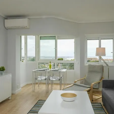 Elegant Loft With Cascais' Sea View * Cascais
